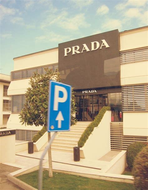 prada gucci outlet florence italy|Prada outlet stores.